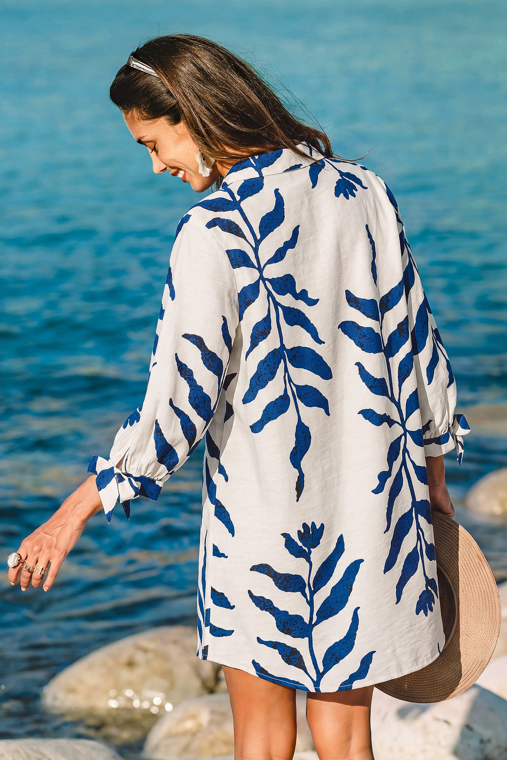 Tropisches Halbarm Mini-Strandkleid