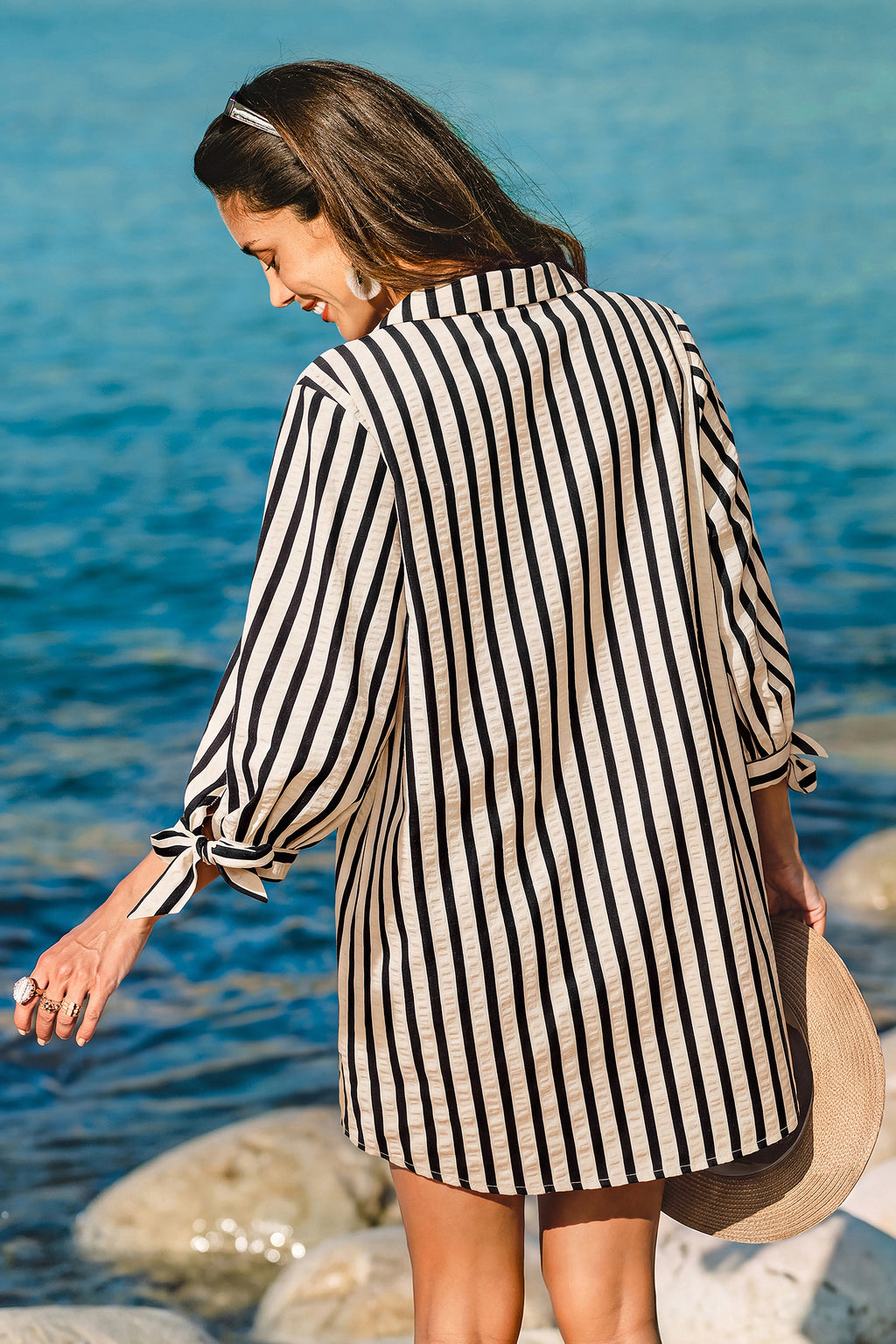 Gestreiftes Halbarm Mini-Strandkleid