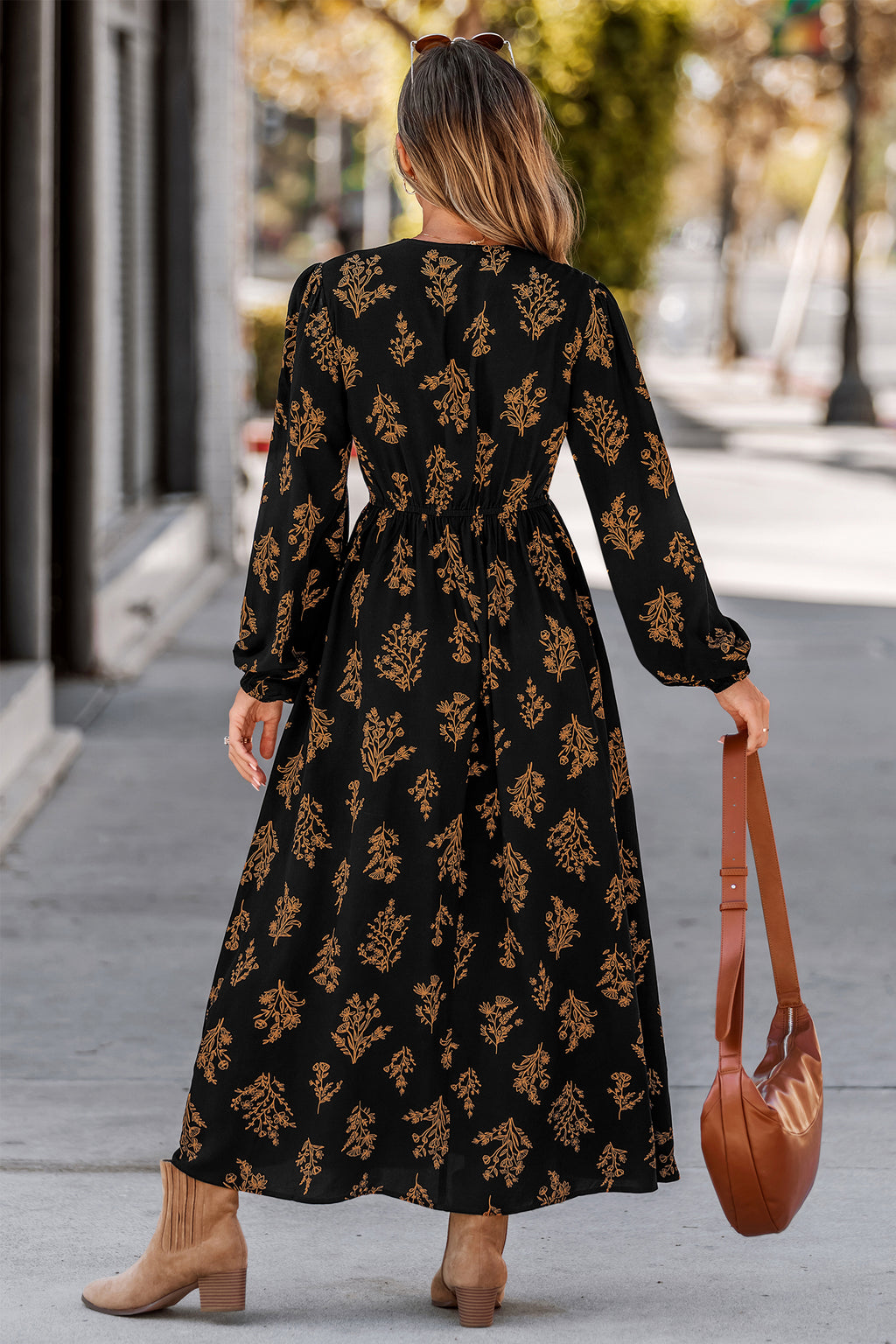 Geblümtes Langarm Maxikleid mit V-Ausschnitt