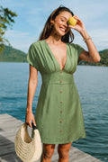 Grünes Mini-Strandkleid mit tiefem Ausschnitt und Dolmanärmeln