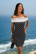 Polka-Dots Off-Shoulder Figurbetontes Mini-Cocktailkleid