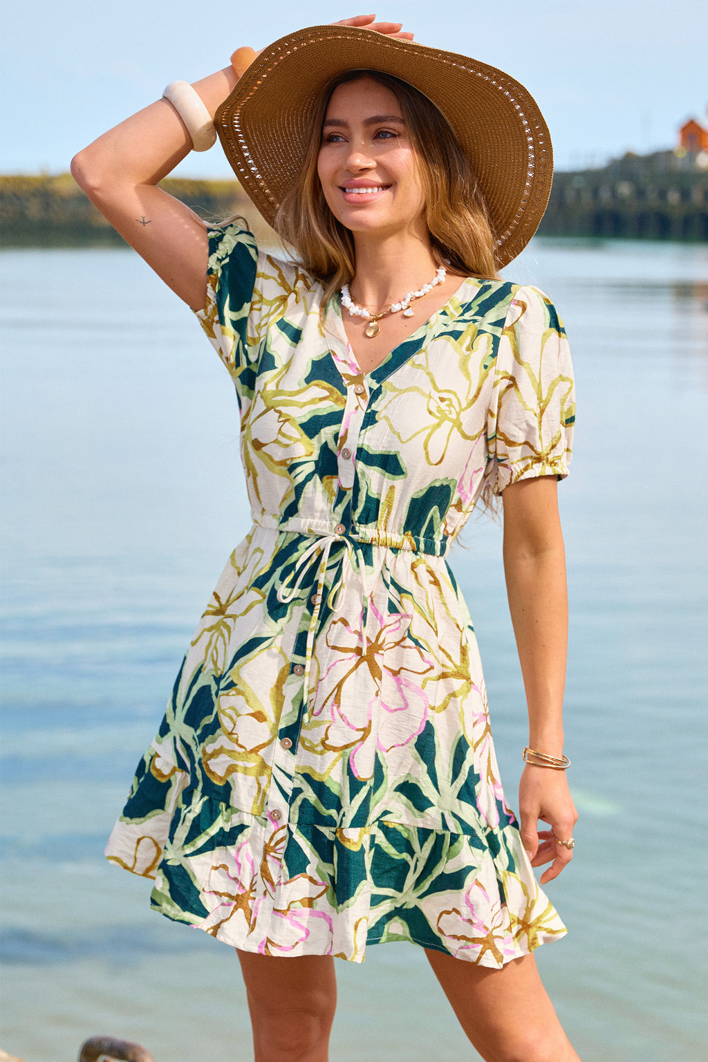 Grün Geblümtes Mini-Strandkleid
