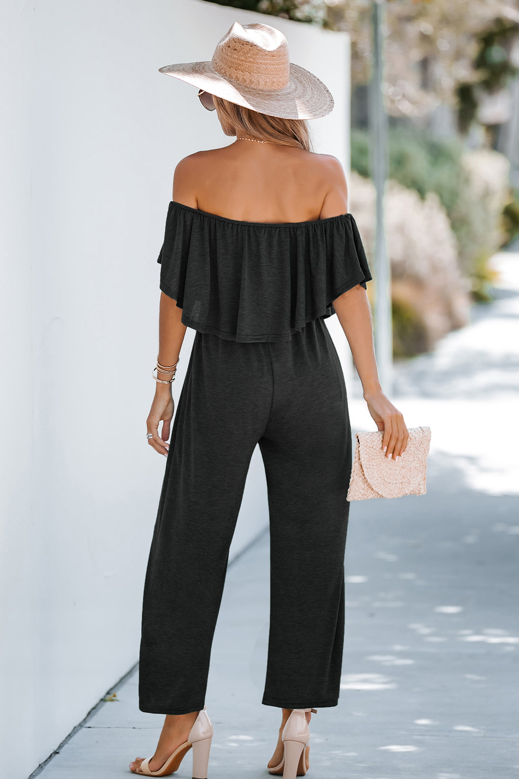 Kurzärmeliger Off-the-Shoulder-Jumpsuit