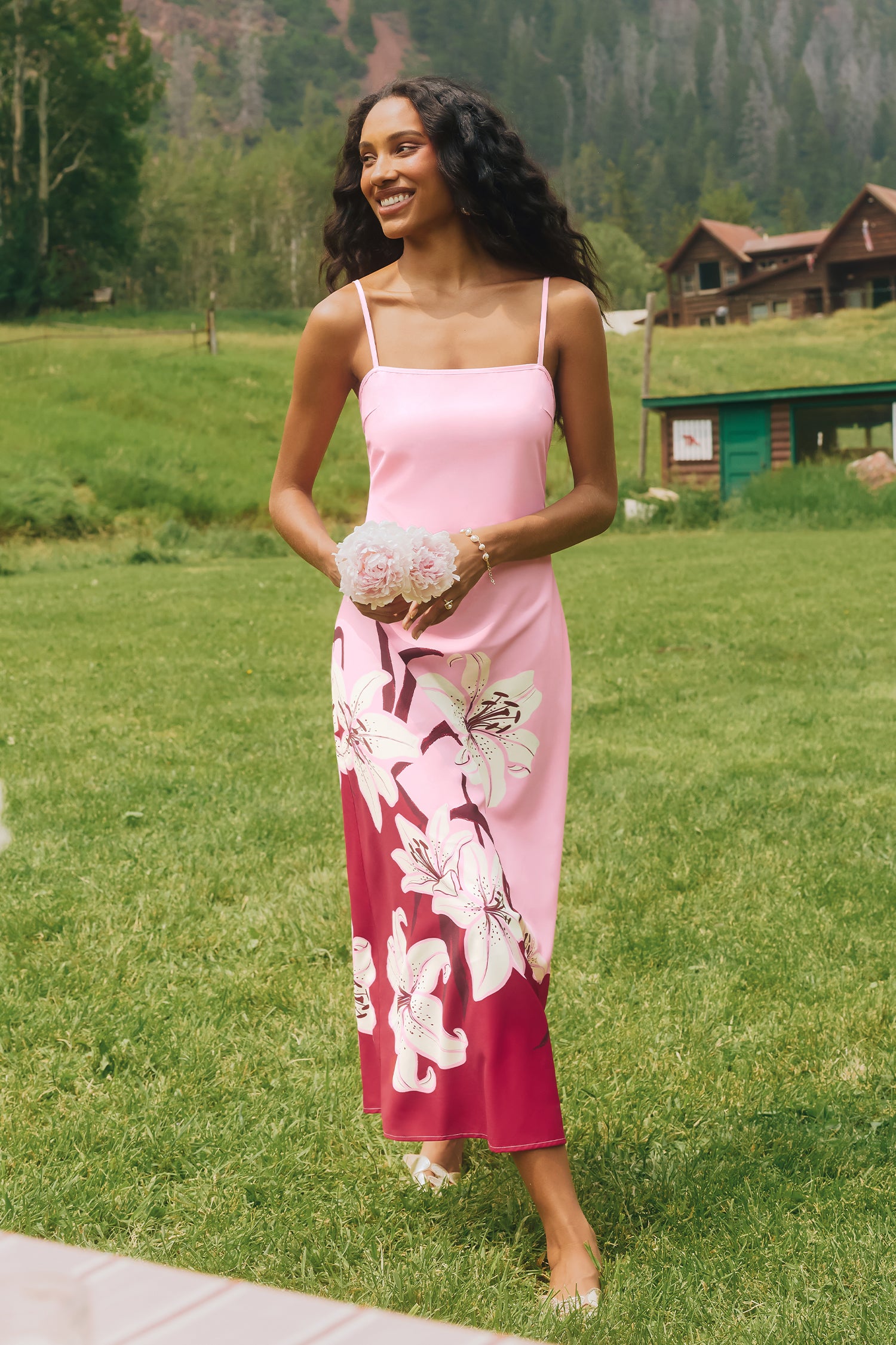 Rosa elegantes geblümtes Maxikleid mit eckigem Ausschnitt