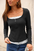 Schwarzes Langarmshirt mit U-Ausschnitt