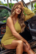 Grünes Mini-Strick-Strandkleid mit asymmetrischem Ausschnitt