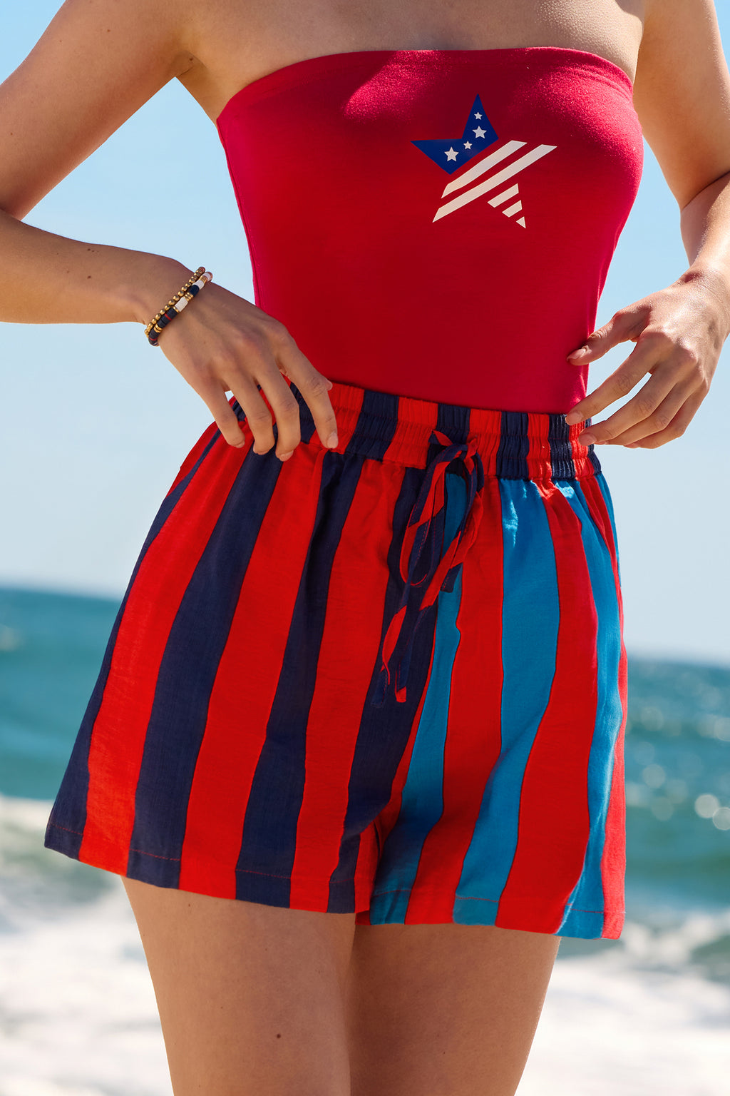 Rot Gestreifte Shorts mit Taschen