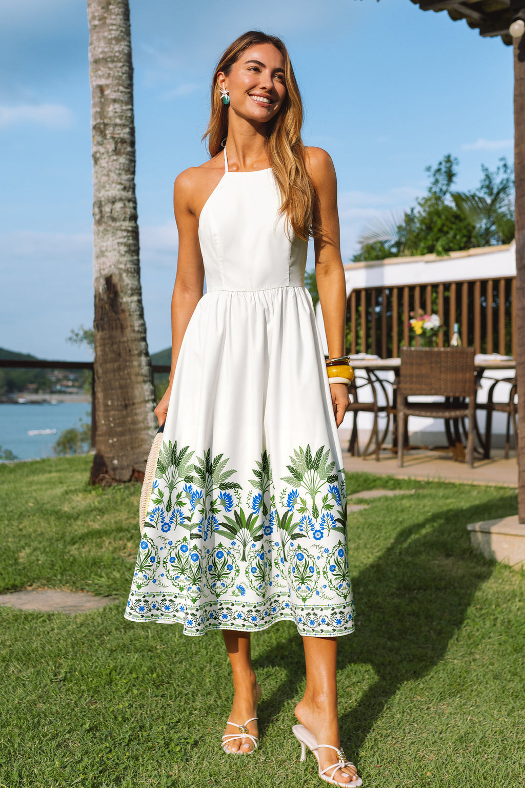 Weiß geblümtes Midi-Neckholder-Abendkleid