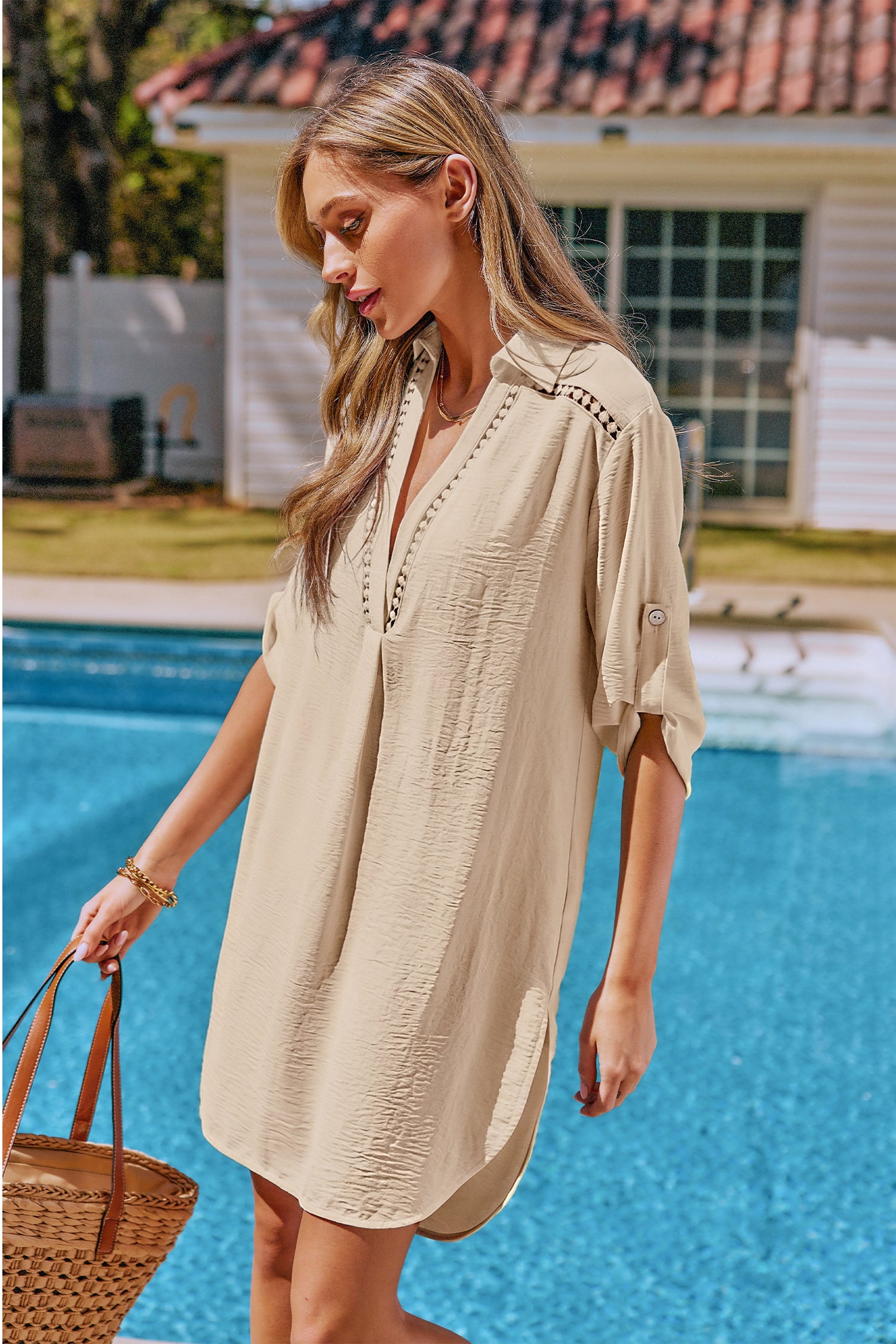 Beiges Halbarm Strandkleid mit Kragen