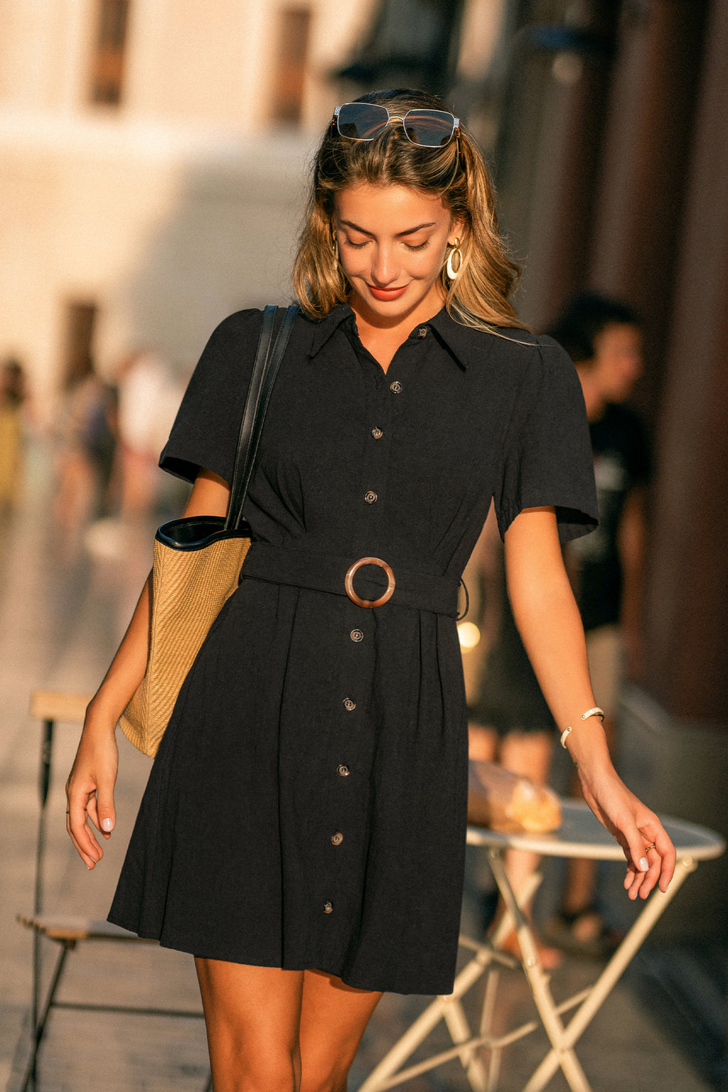 Schwarzes Mini-Blusenkleid aus Baumwolle