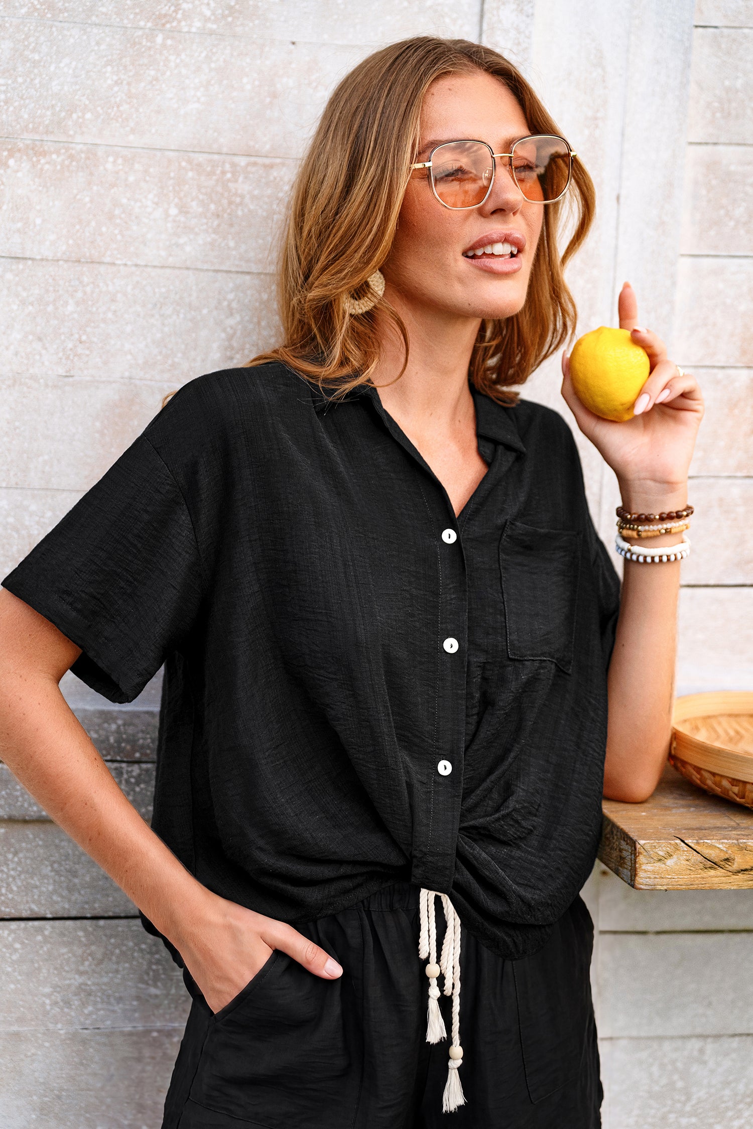 Schwarze Kurzarm Bluse