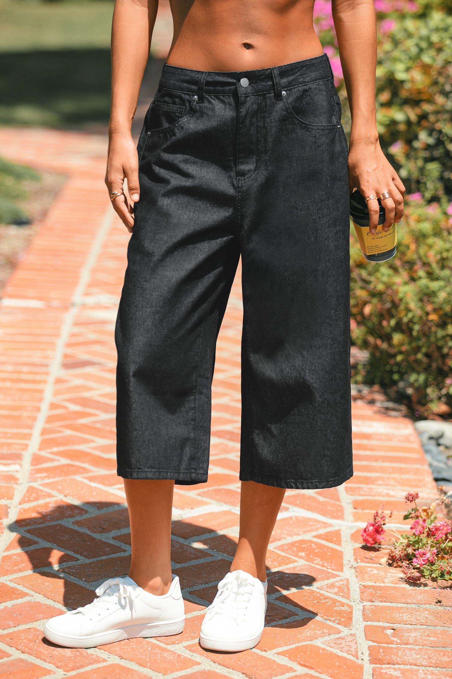 Schwarze Cropped-Jeanshose