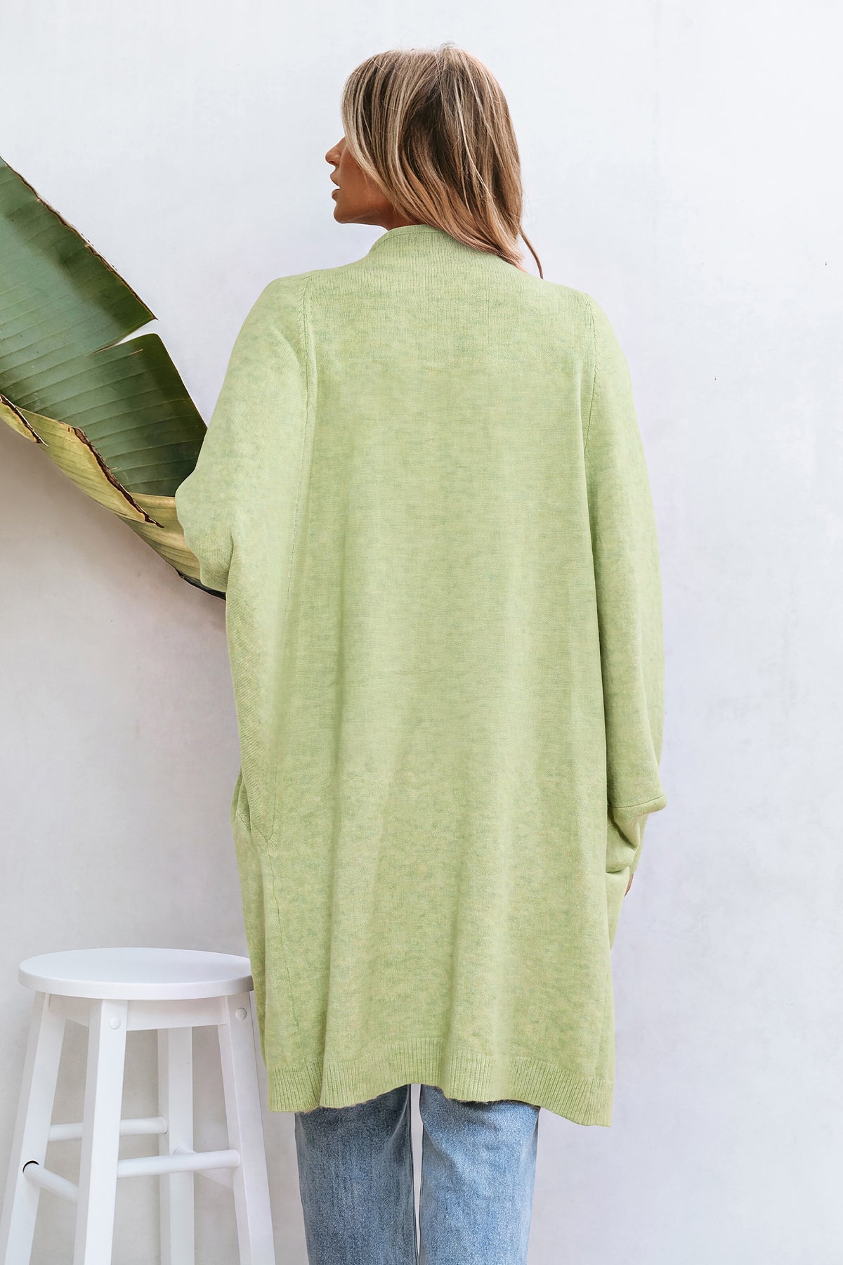 Grüne Strickjacke mit offener Vorderseite