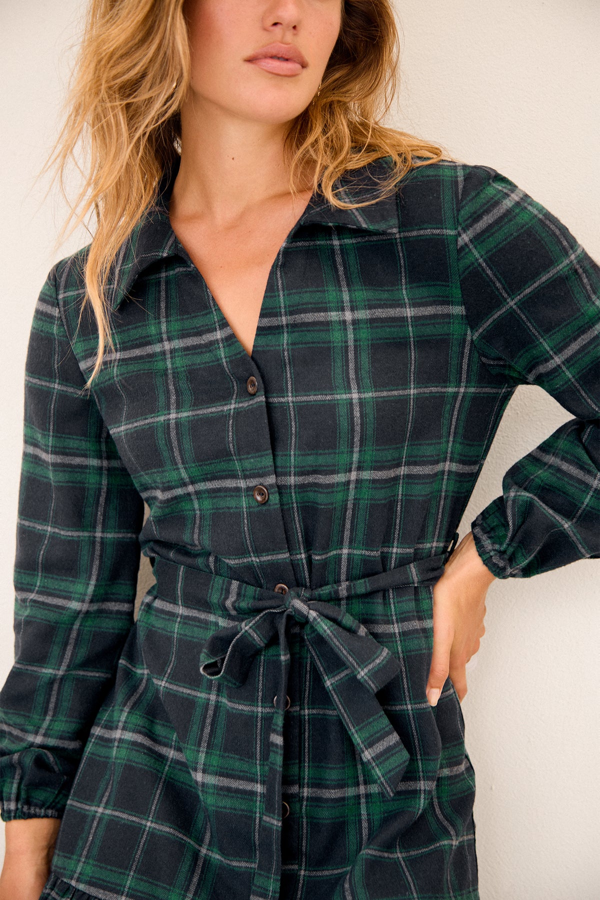 Kariertes Langarm Midi-Blusenkleid