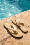 Beigefarbene Sandalen mit breiten Riemen