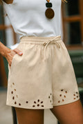 Beige Shorts mit weitem Bein