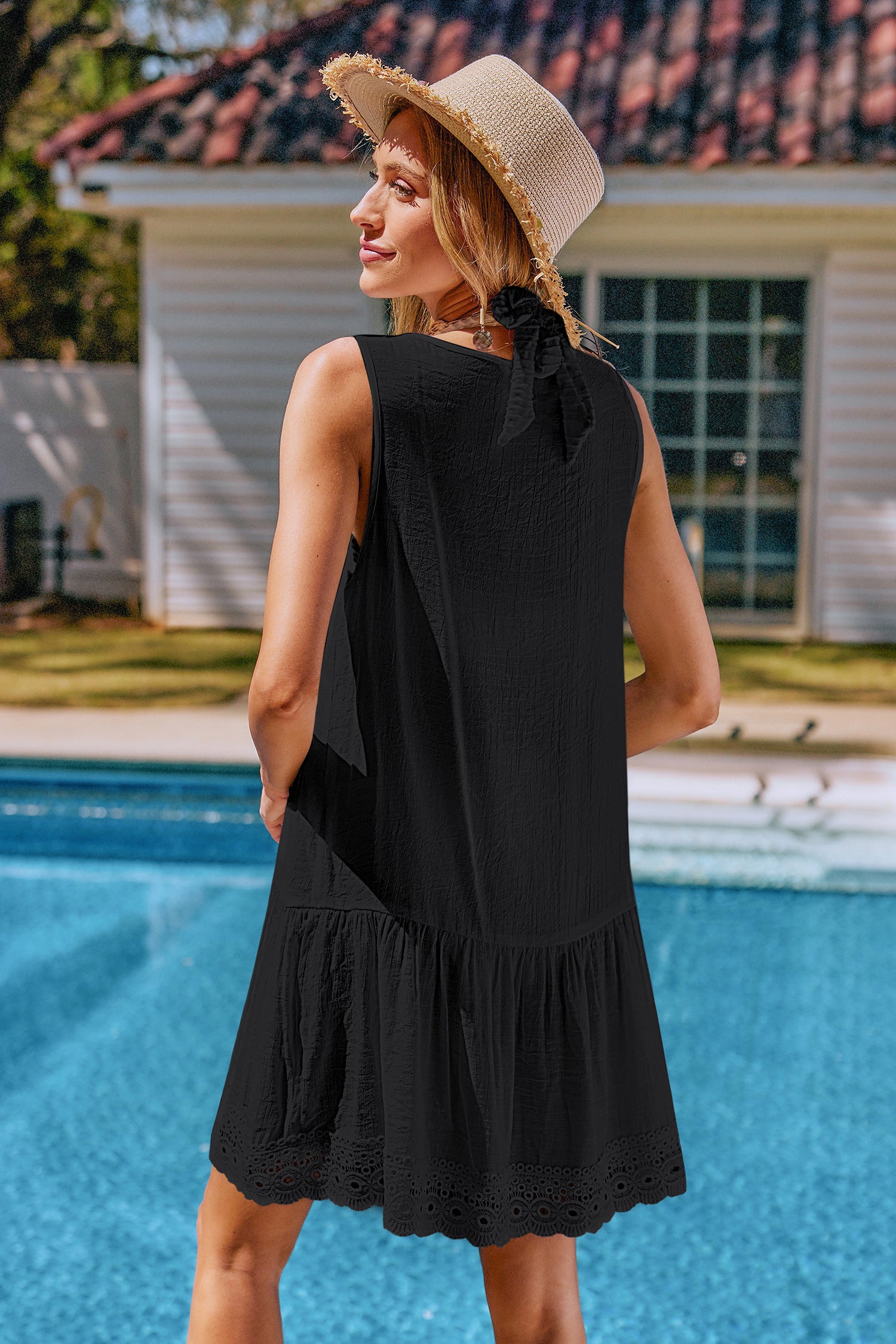 Schwarzes Ärmelloses Strandkleid