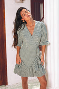 Gingham Kurzarm Minikleid in Wickel-Optik