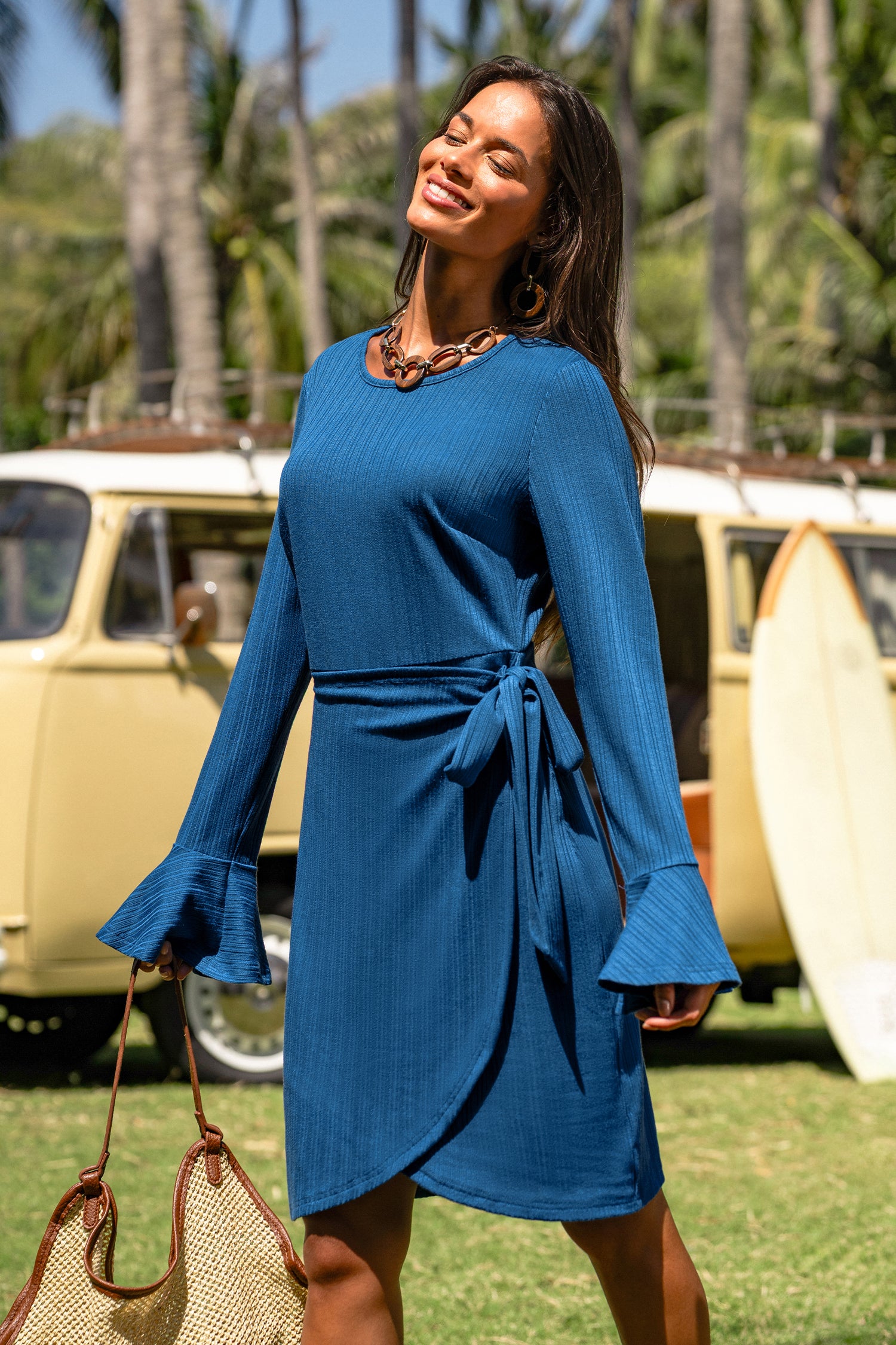 Blaues Elegantes Langarm Mini-Strickkleid