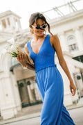Blauer Ärmelloser Jumpsuit mit V-Ausschnitt