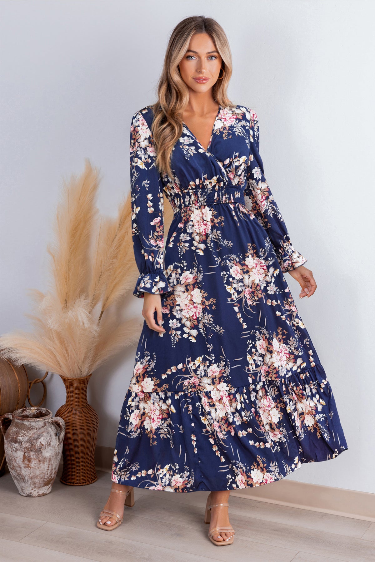 Lange Ärmel Gesmoktes Florales Maxi-Wickelkleid