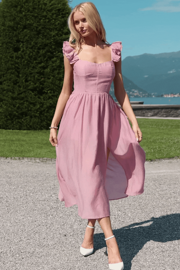 Pink Midikleid mit Rüschenärmeln und Seitenschlitz