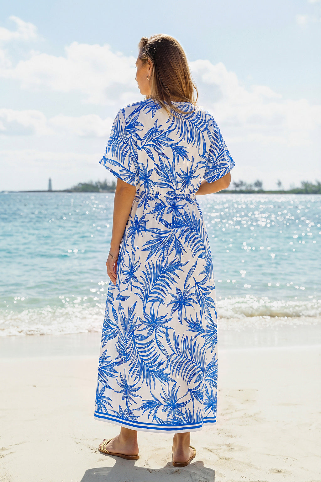Blau-Weißes Kurzarm Maxikleid mit tropischem Muster