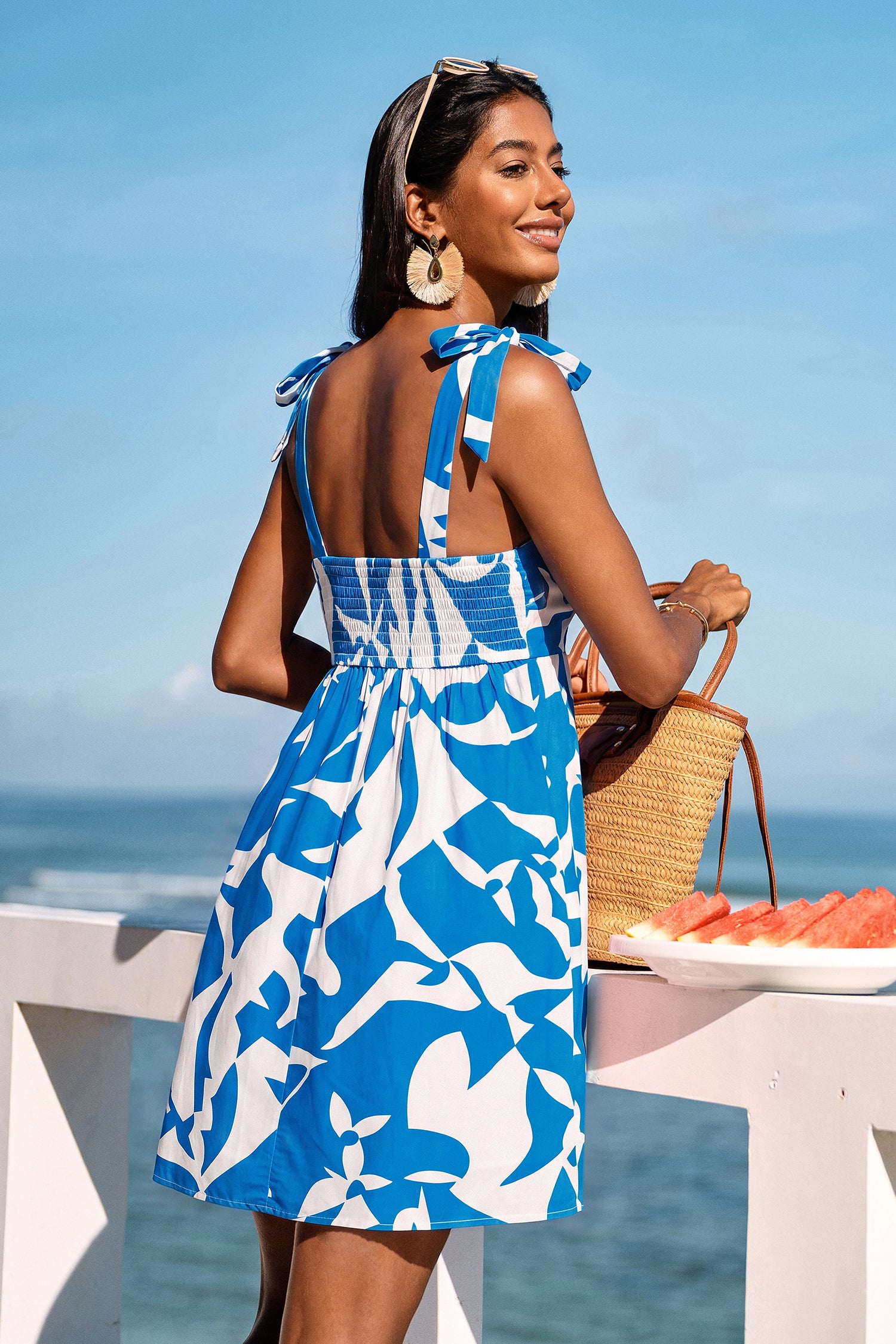 Blau Tropisches Mini-Strandkleid mit V-Ausschnitt