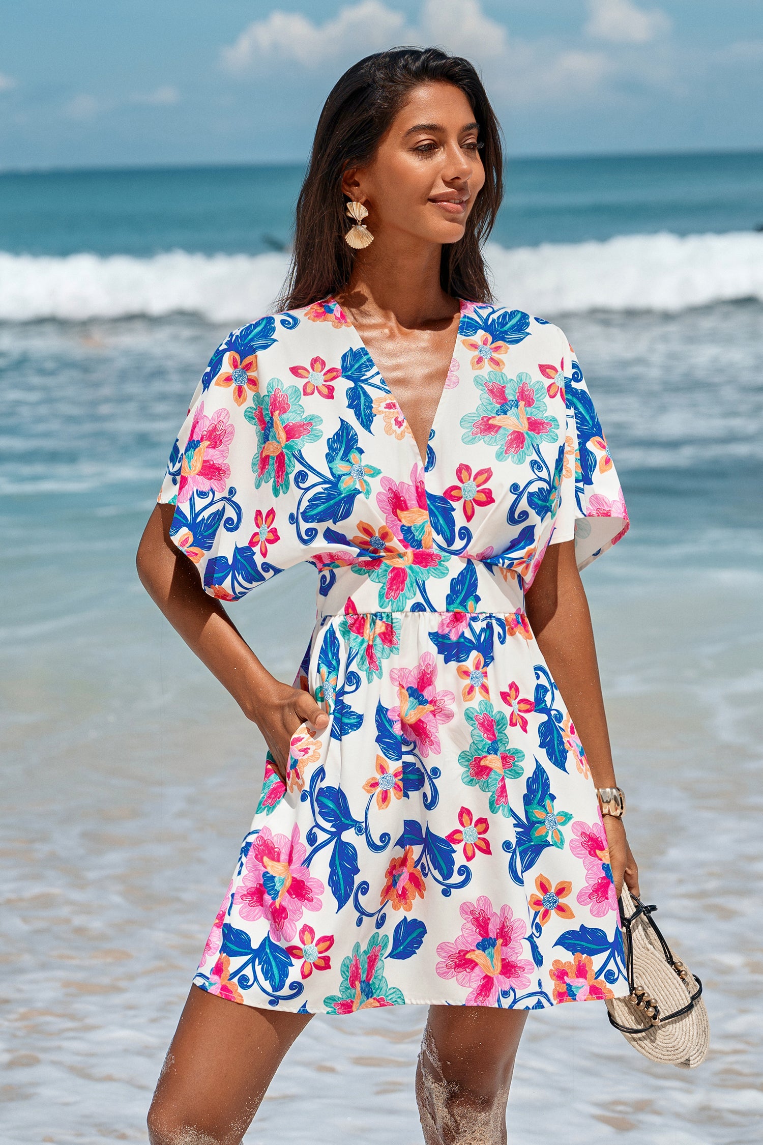 Mini-Strandkleid mit V-Ausschnitt und Dolmanärmeln