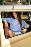 Lila Langarmpullover mit asymmetrischem Ausschnitt