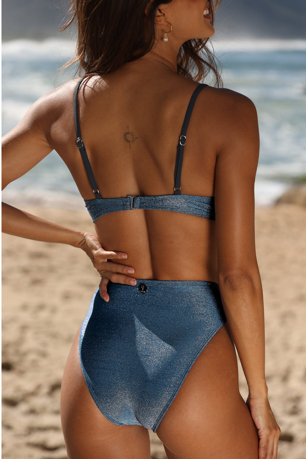 Blaues Metallic High-Waist Bügel-Bikini-Set