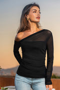 Schwarzes Langarm-Mesh-Top mit asymmetrischem Ausschnitt