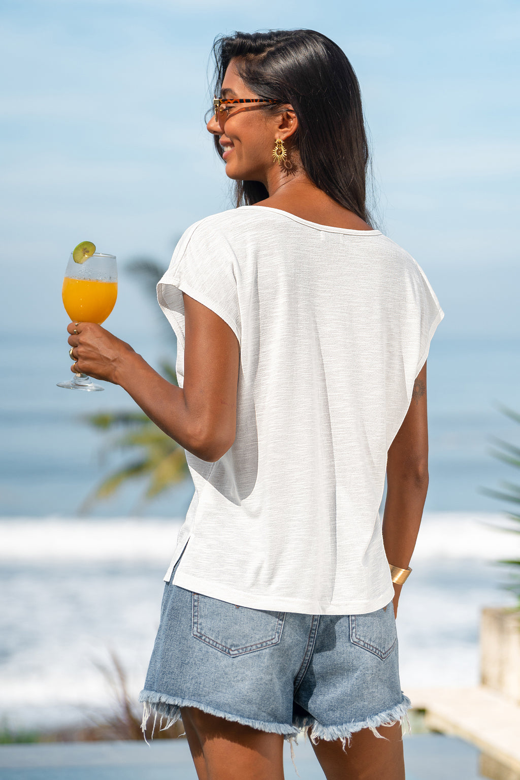 Weißes Kurzarmshirt