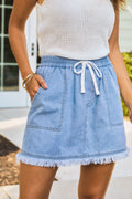 Blauer Mini-Jeansrock mit Gummizugbund und Tasche