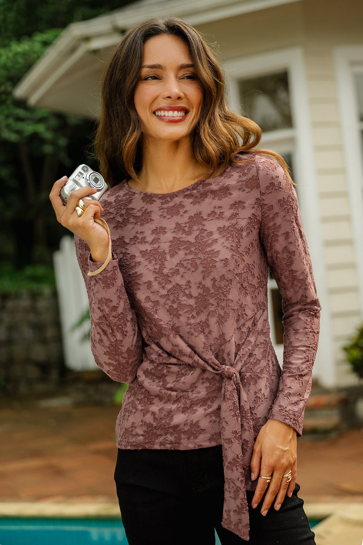 Rotes Jacquard Langarm-Top mit Knotendetail