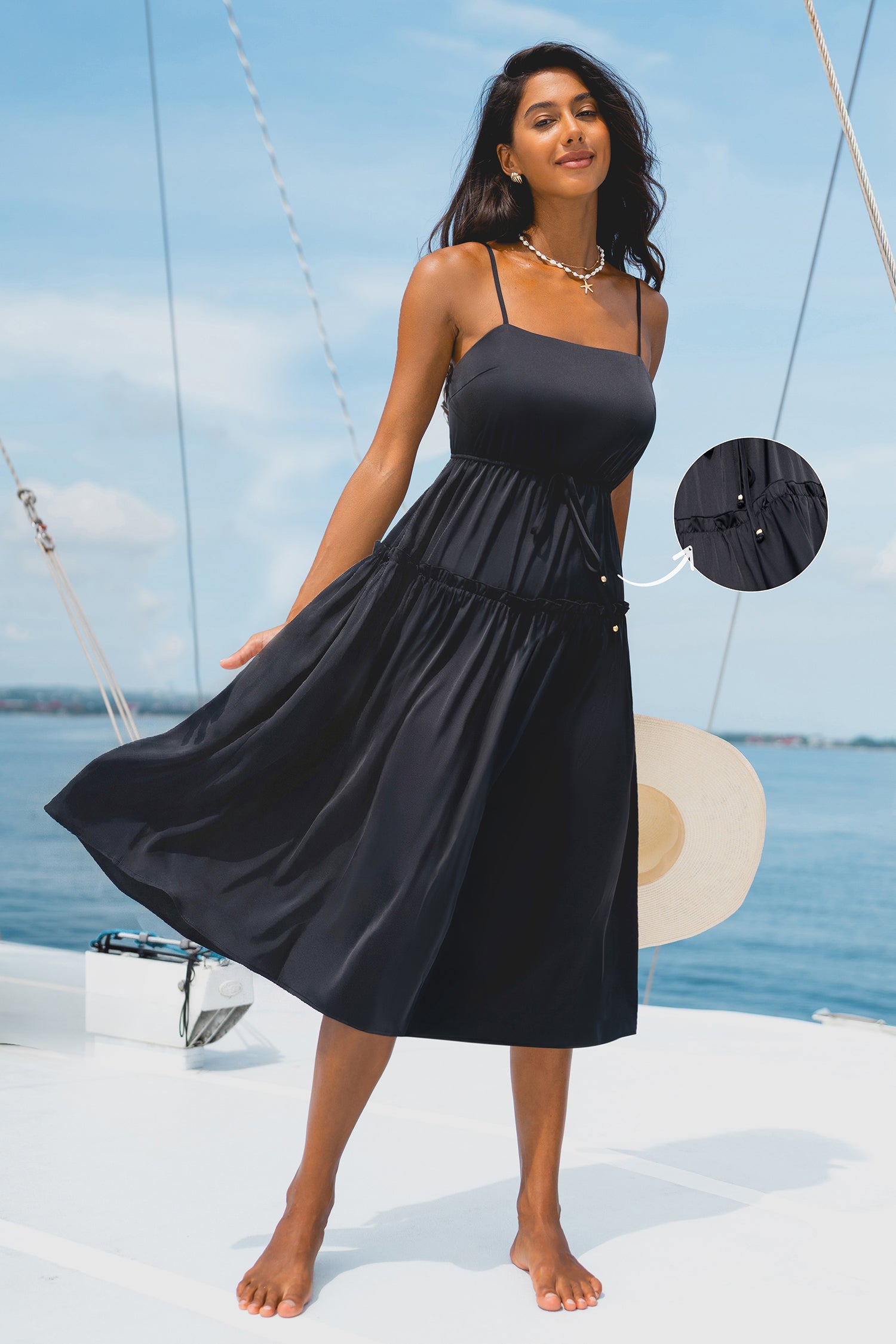 Schwarzes Maxi-Strandkleid mit quadratischem Ausschnitt