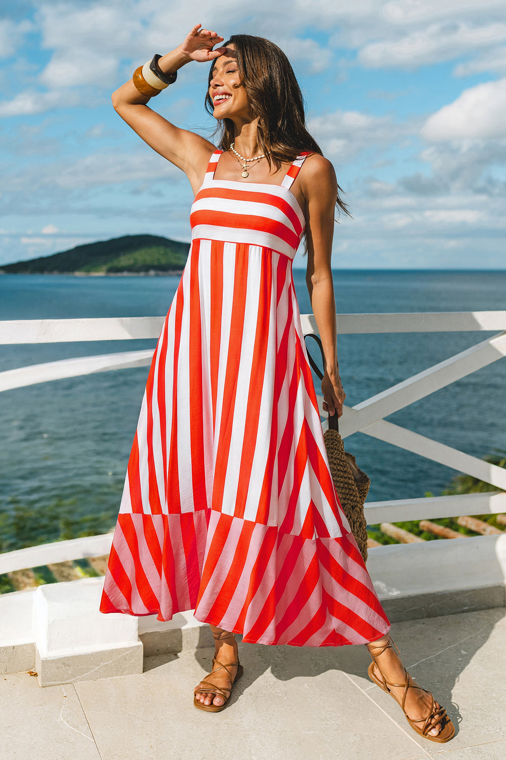Rot Gestreiftes Maxi-Strandkleid mit eckigem Ausschnitt