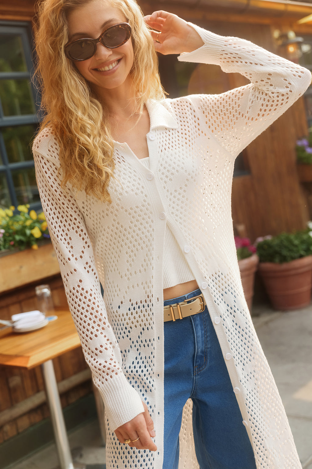 Weiße Longline-Strickjacke