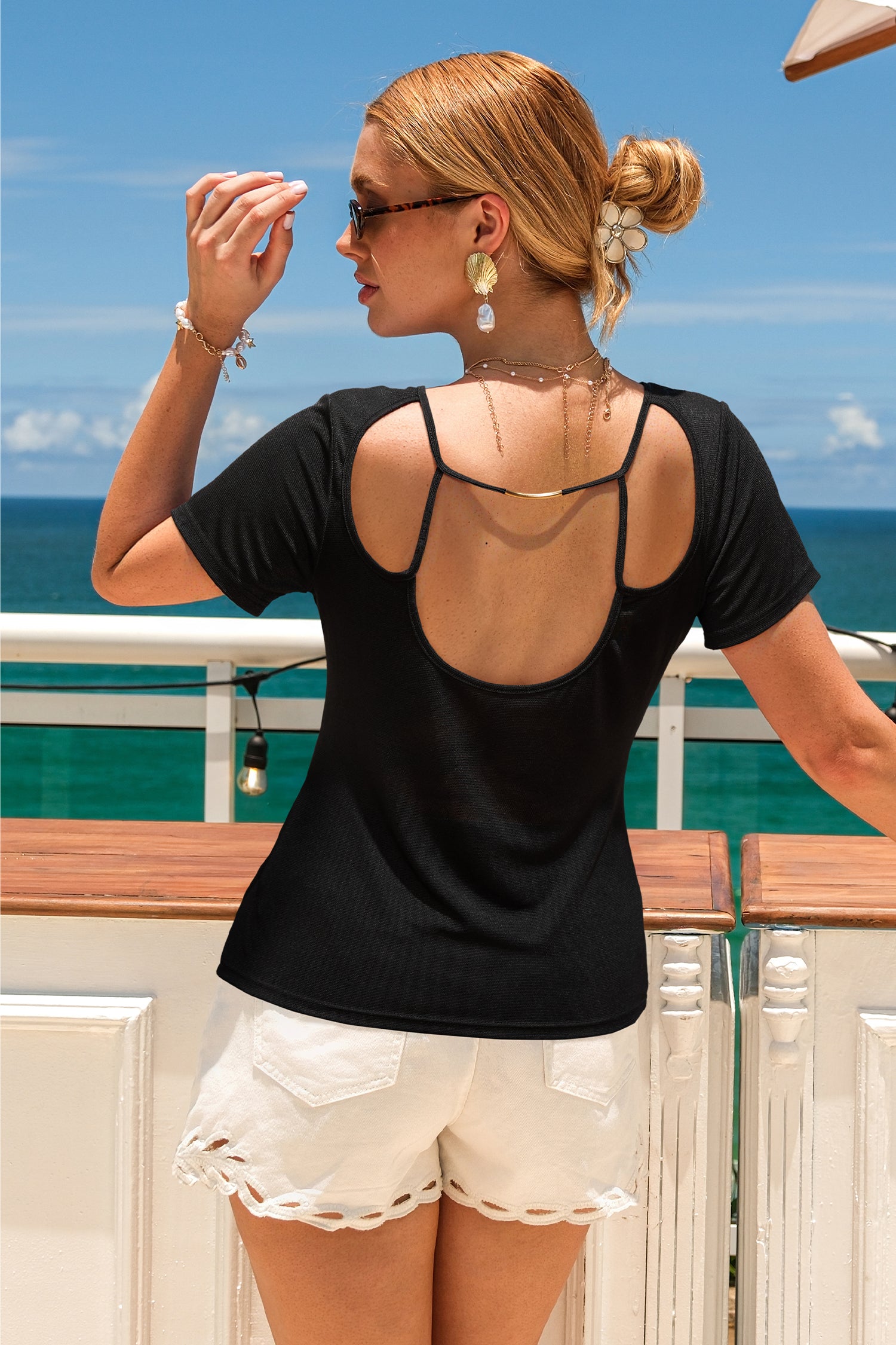 Top mit Rundhalsausschnitt und offenem Rücken