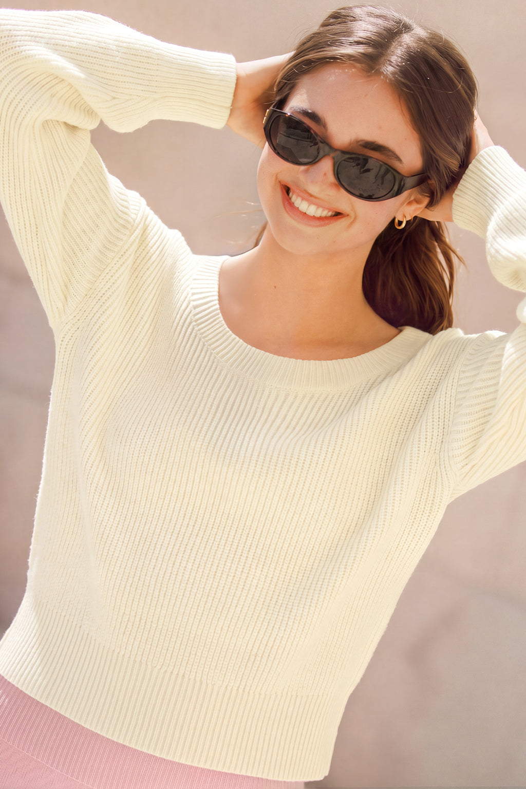Neutraler Langarmpullover