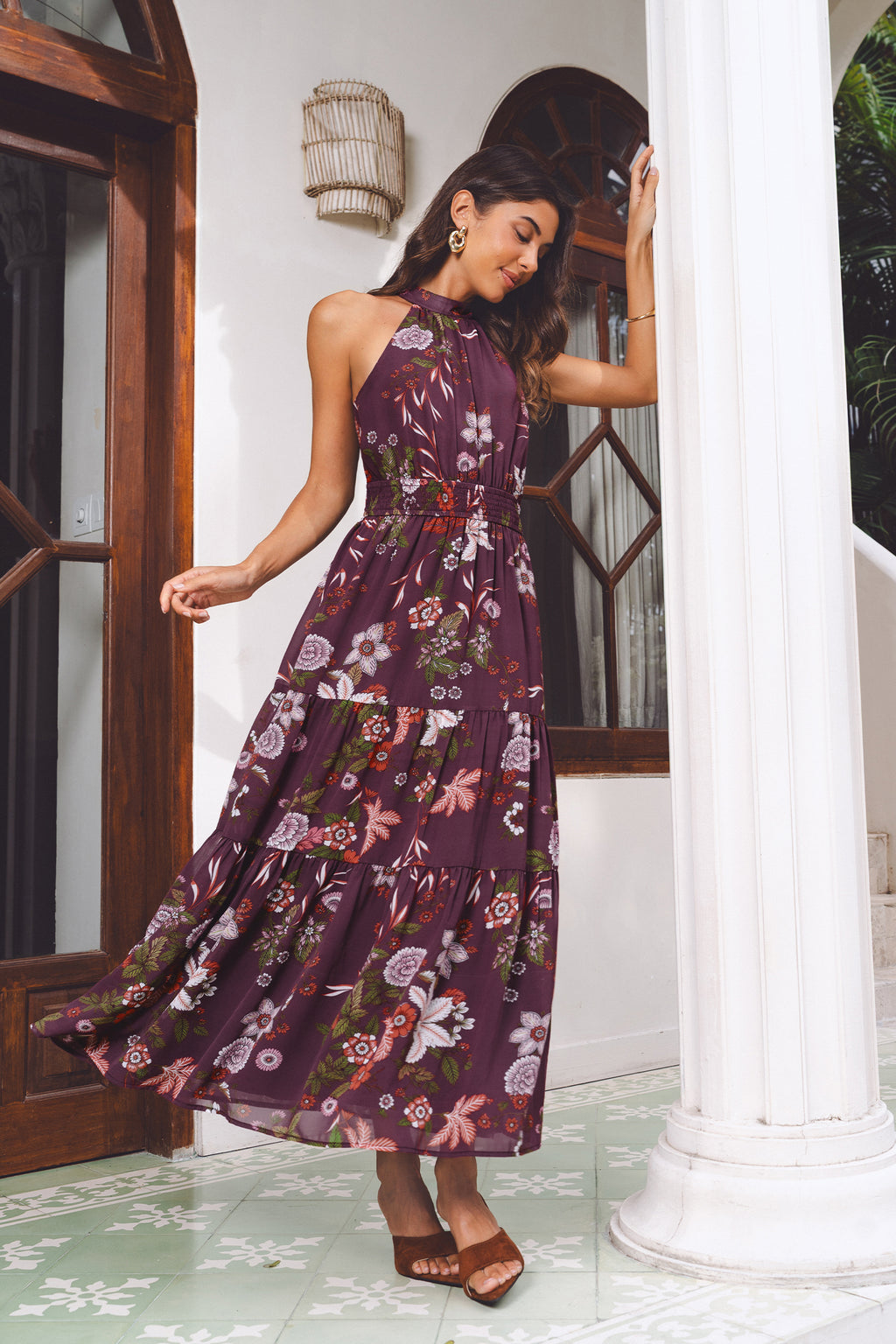 Lila Elegantes Geblümtes Maxikleid mit hohem Ausschnitt
